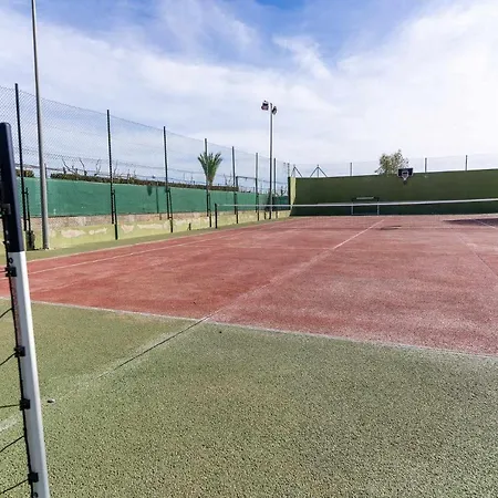 Rentafive Nuevo Aa Barbacoa Tenis *