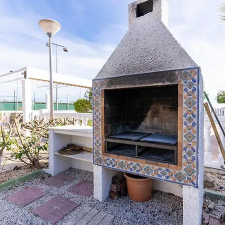 Rentafive Nuevo Aa Barbacoa Tenis
